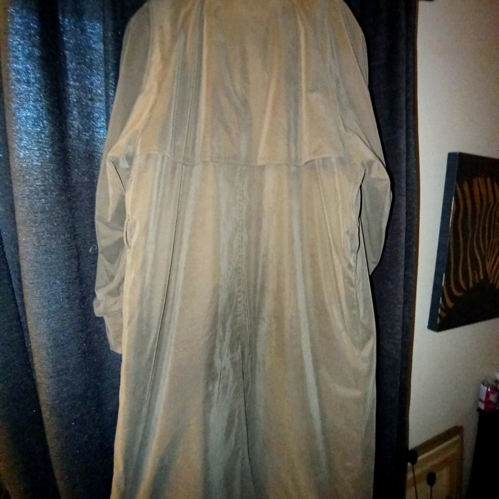 Beautiful men's Blueberry trench coat